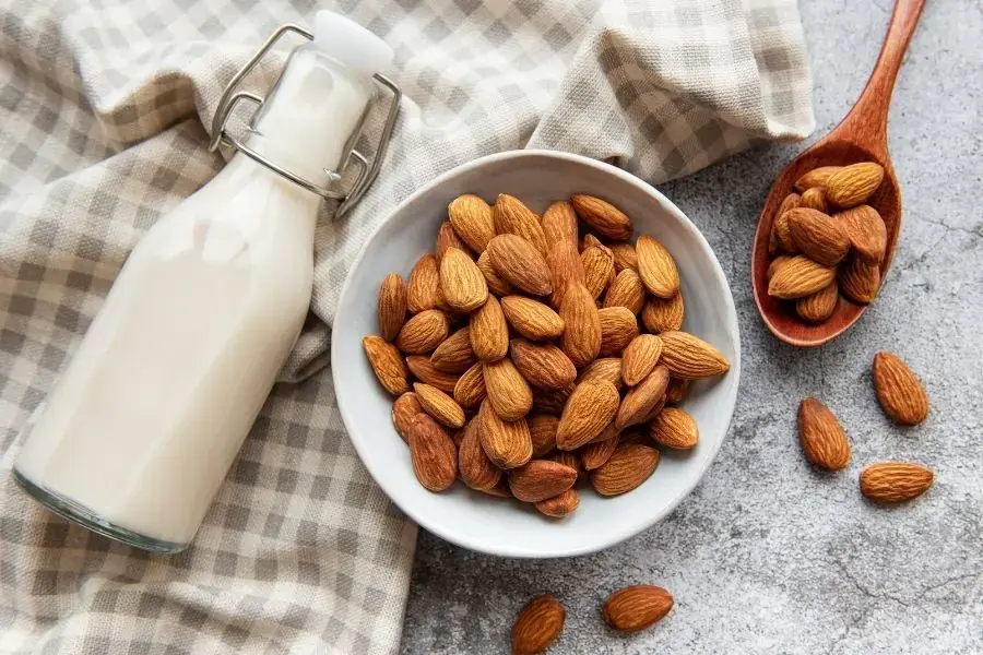 Hạnh nhân là một nguồn cung cấp tuyệt vời các chất chống oxy hóa.