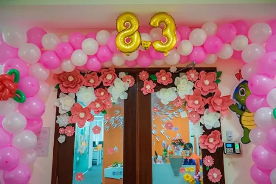 Mẫu trang trí bảng 8/3 đẹp, số 21.