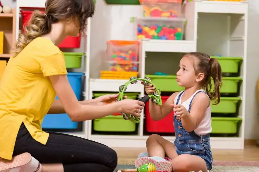 Góc âm nhạc giúp trẻ tăng khả năng tư duy từ khi còn bé