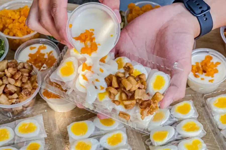 Ăn “cả’ quận 4 tại quán Thèm gì cũng có