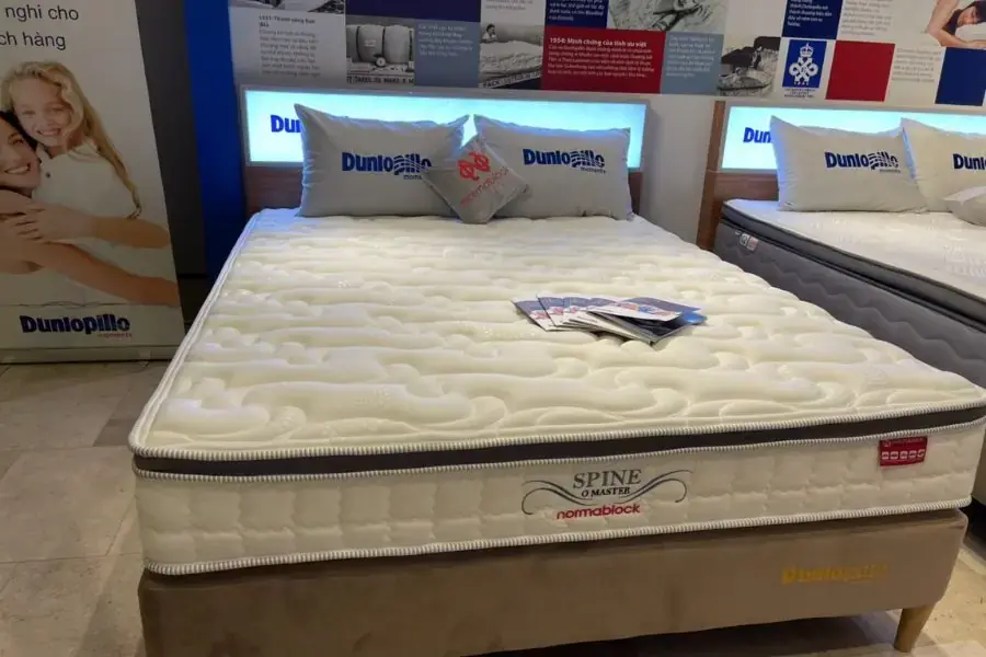 Nệm Dunlopillo lò xo vững chắc, đàn hồi tốt cùng độ thoáng khí cao