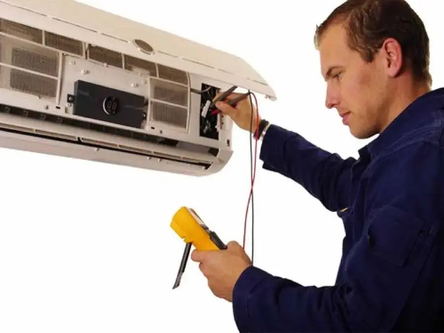 Với các nguyên nhân đến từ bên trong máy, bạn nên liên hệ các địa chỉ sửa chữa máy lạnh