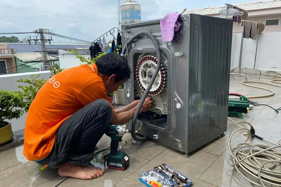 Phát hiện lỗi máy giặt sớm để sửa chữa kịp thời sẽ hạn chế các hư hỏng nặng hơn xảy ra.