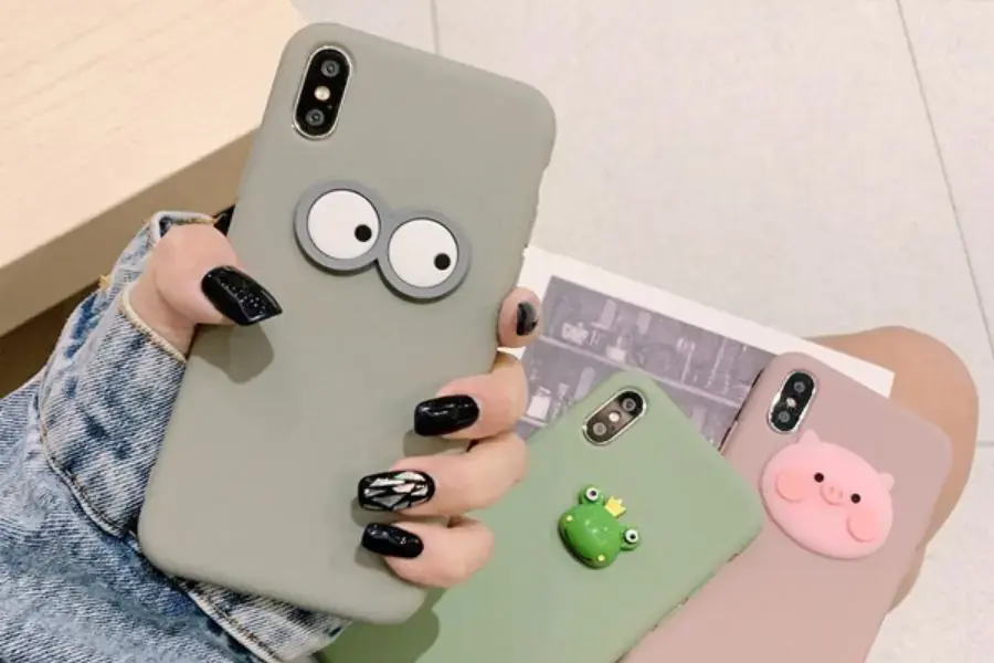 Thay mới ốp lưng điện thoại của bạn định kỳ để bảo vệ điện thoại.