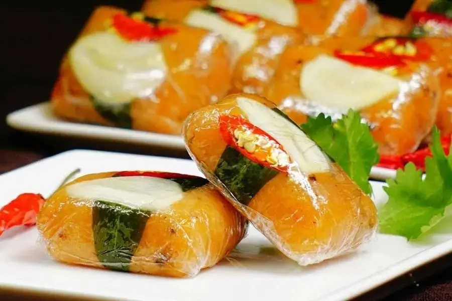 Món nem chua vỏ bưởi