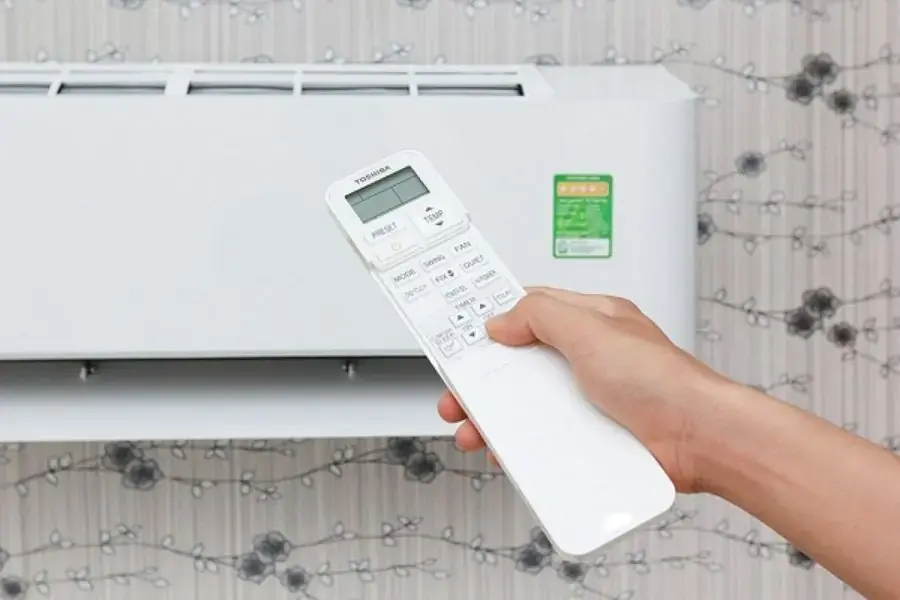 Cách chỉnh máy lạnh đơn giản tại nhà bằng remote bạn cần phải biết