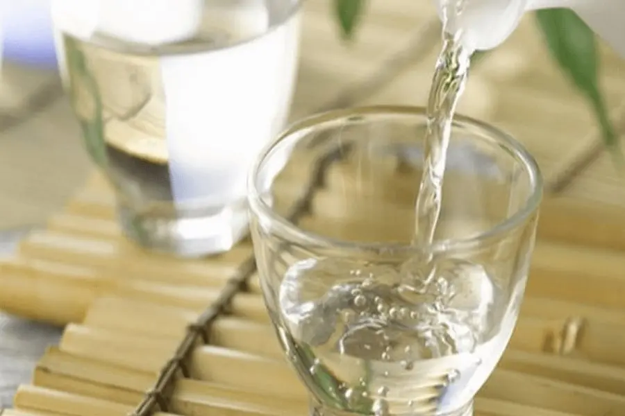 rượu trắng