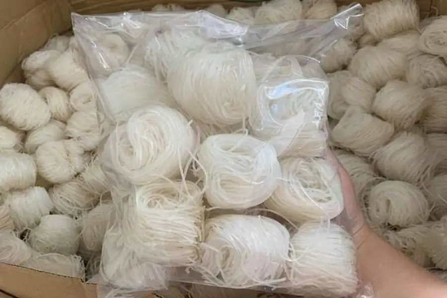 Bảo quản hủ tiếu khô ở nơi khô thoáng