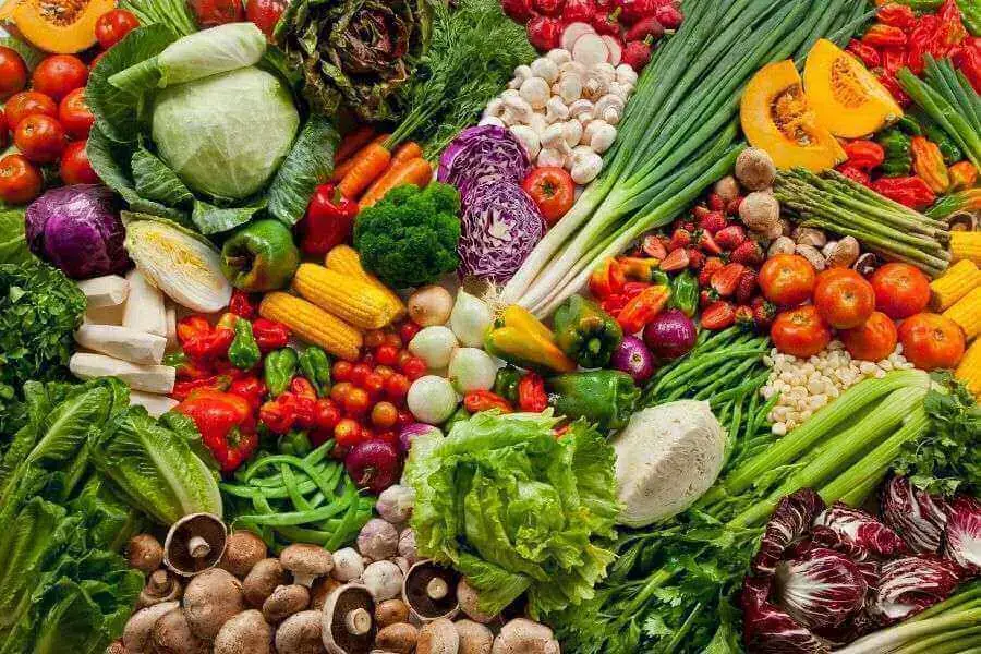 Rau củ quả xanh tươi rất tốt cho quá trình giảm cân