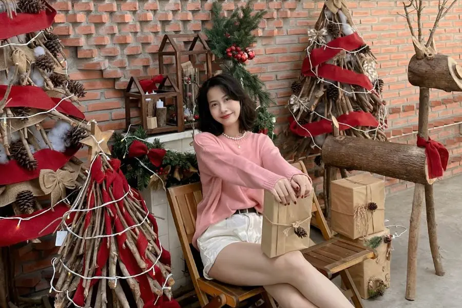InFact Coffee là quán cafe xây dựng dựa theo cả 2 phong cách hiện đại và cổ điển.