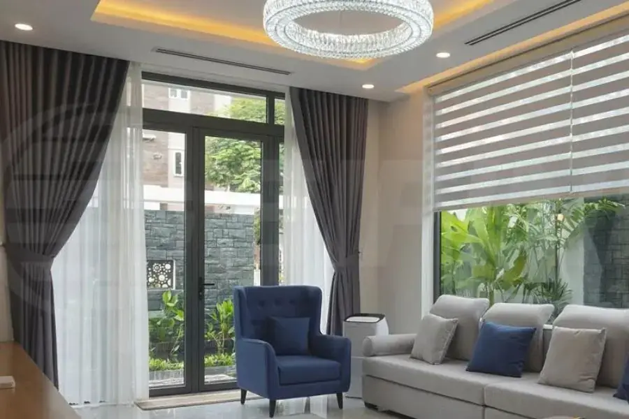 Lưu ý đến kích thước của rèm để đảm bảo tính thẩm mỹ