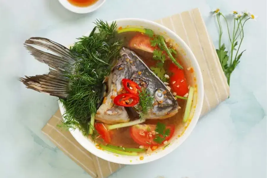 Canh cá chép nấu ngót bổ dưỡng 