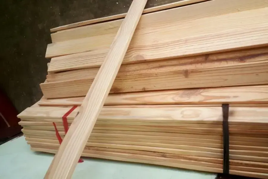Pallet gỗ thông cần được xử lý qua nhiều công đoạn