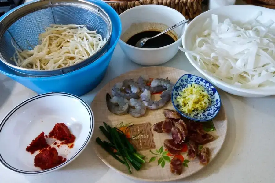 Chuẩn bị nguyên liệu để chế biến