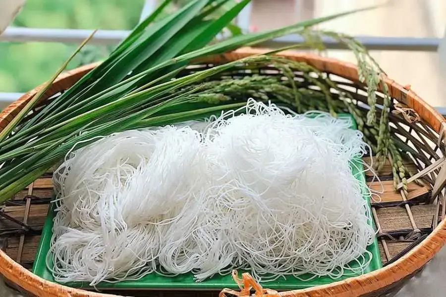 Miến là loại thực phẩm chứa nhiều chất dinh dưỡng tốt cho sức khỏe