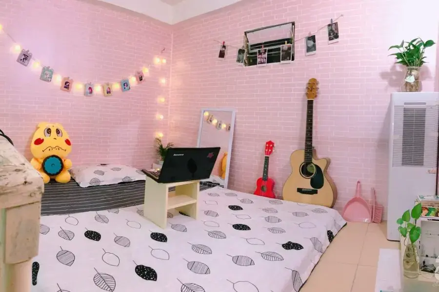 Mẫu trang trí phòng trọ 15m2 nhẹ nhàng với gam màu ấm áp