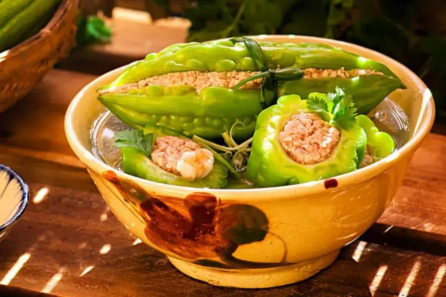Món canh khổ qua nhồi đậu hầm chay thanh đạm