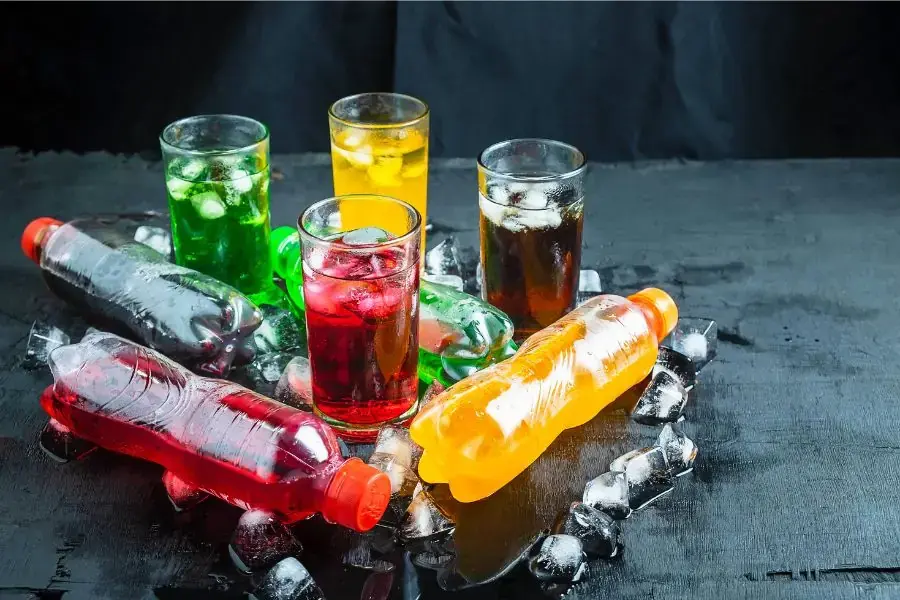 Tránh xa đường, đặc biệt là nước ngọt