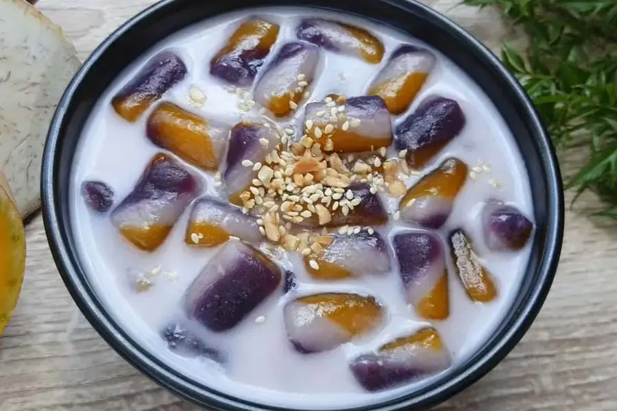 Chè khoai bí đỏ.