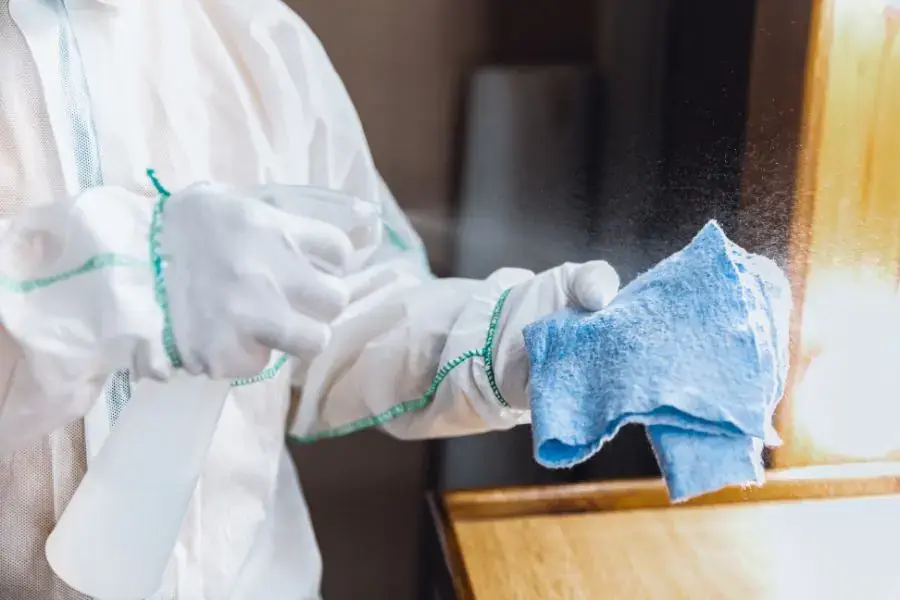 Các chất tẩy gỗ bị mốc chuyên dụng giúp tăng khả năng làm sạch tận gốc