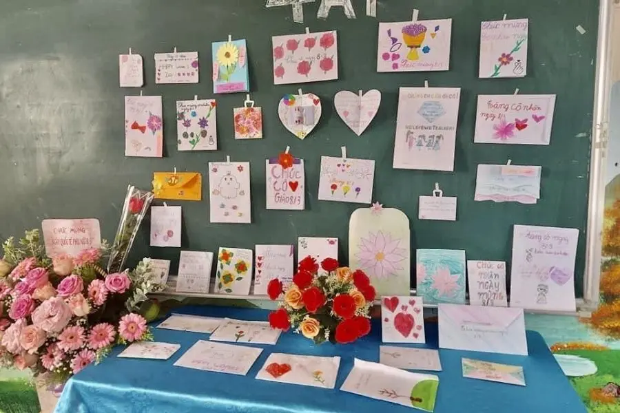 Mẫu trang trí bảng 8/3 đẹp, số 11.