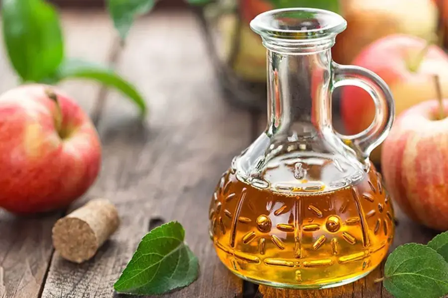 Nước uống kết hợp với giấm táo uống mỗi sáng