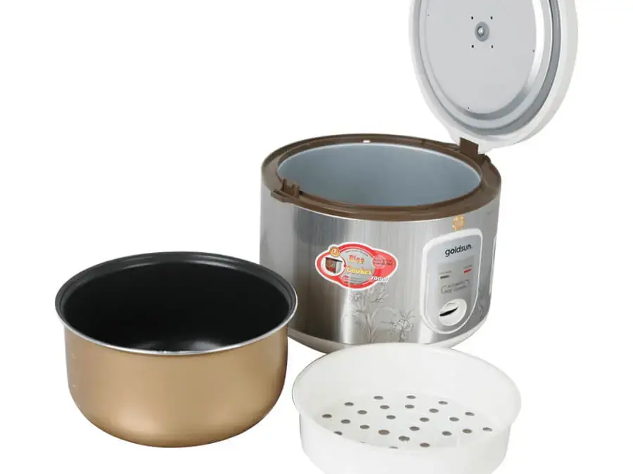 Tháo rời từng bộ phận của nồi cơm điện cơ và tiến hành vệ sinh
