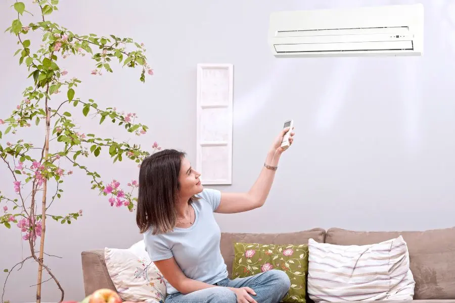Chế độ khử mùi của máy lạnh Toshiba giúp không khí trong lành, bảo vệ sức khỏe và tăng tuổi thọ thiết bị.