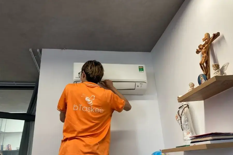 Lắp lại các bộ phận và kiểm tra.