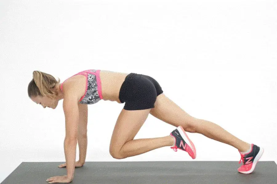 Mountain Climbers giúp tăng cường sức mạnh, sự dẻo dai, bền bỉ