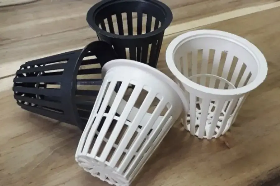 Rọ thủy canh chuyên dụng hiện đang được bán rất nhiều trên thị trường