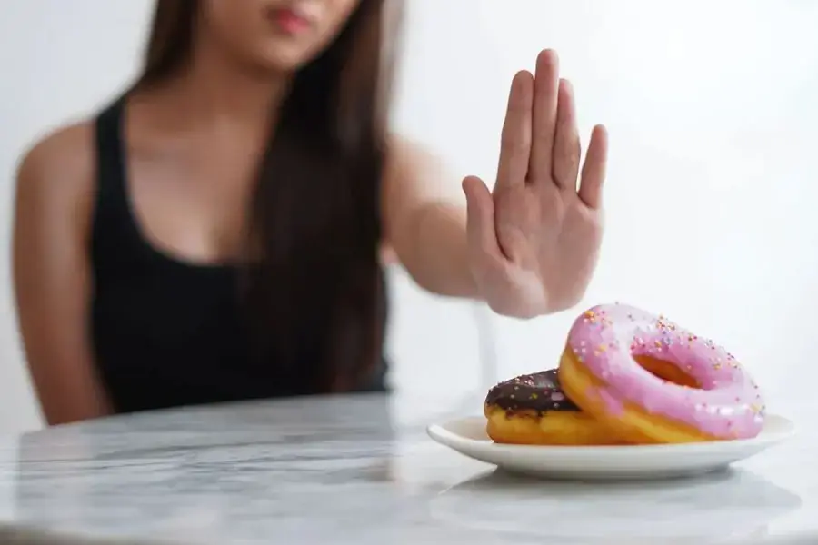 Hạn chế ăn nhiều đồ ngọt