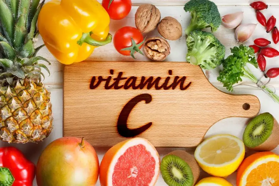 Cung cấp lượng vitamin C cần thiết cho cơ thể giúp bạn tăng cường sức khỏe