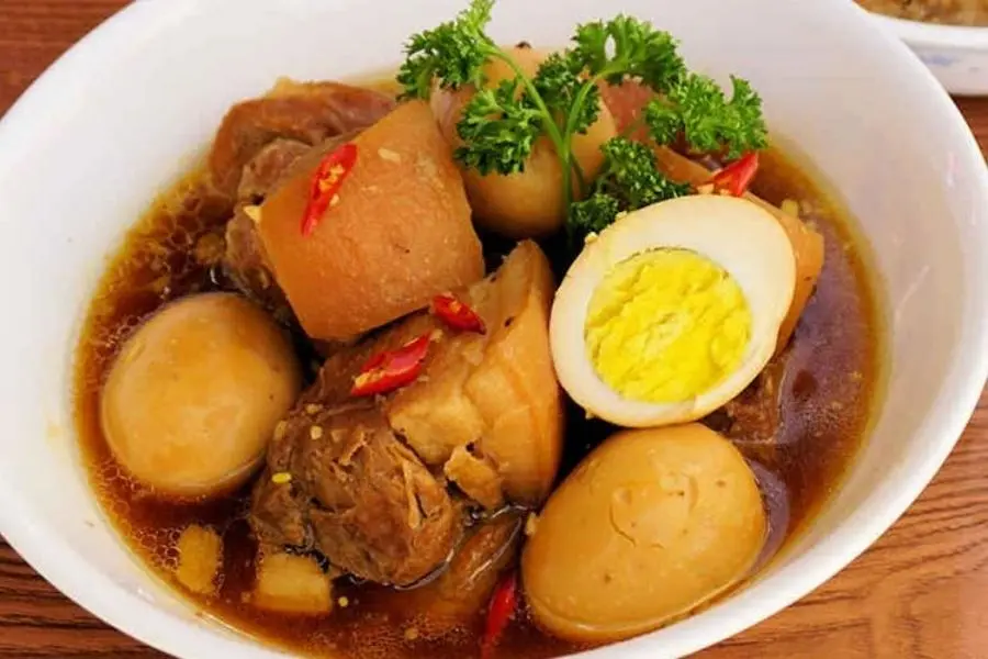 Thịt kho tàu đậm đà ngày Tết
