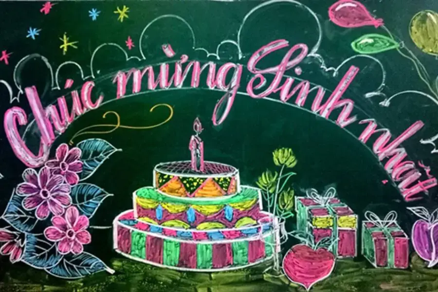 Vẽ bánh sinh nhật lên bảng trang trí để dễ dàng nhận biết