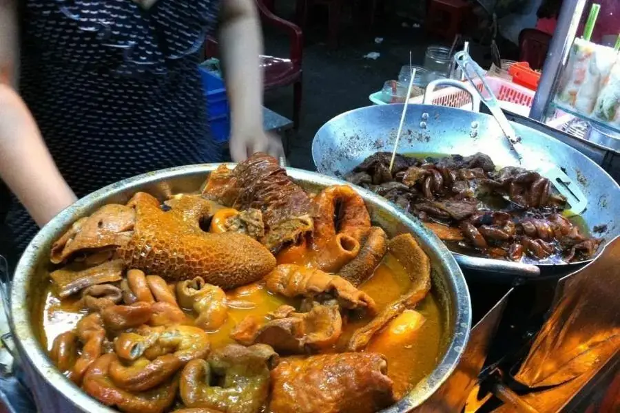 Phá lấu đậm đà và hấp dẫn tại quán cô Thảo quận 4