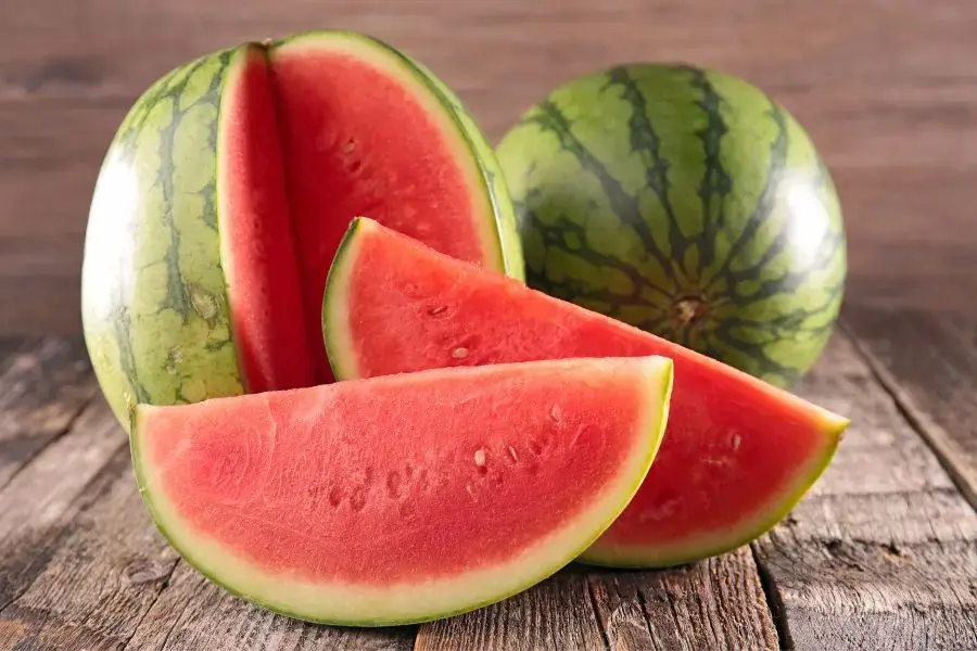 Trong dưa hấu có hàm lượng nước lớn, calo thấp, rất phù hợp cho thực đơn ăn kiêng