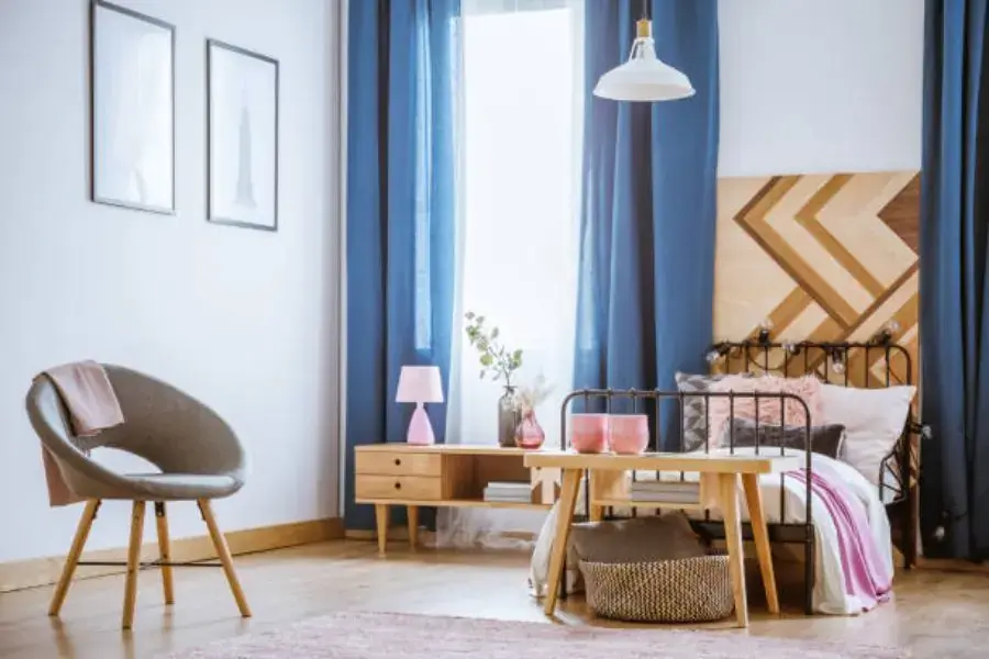 Trang trí phòng ngủ nhỏ cho nữ với phong cách tối giản