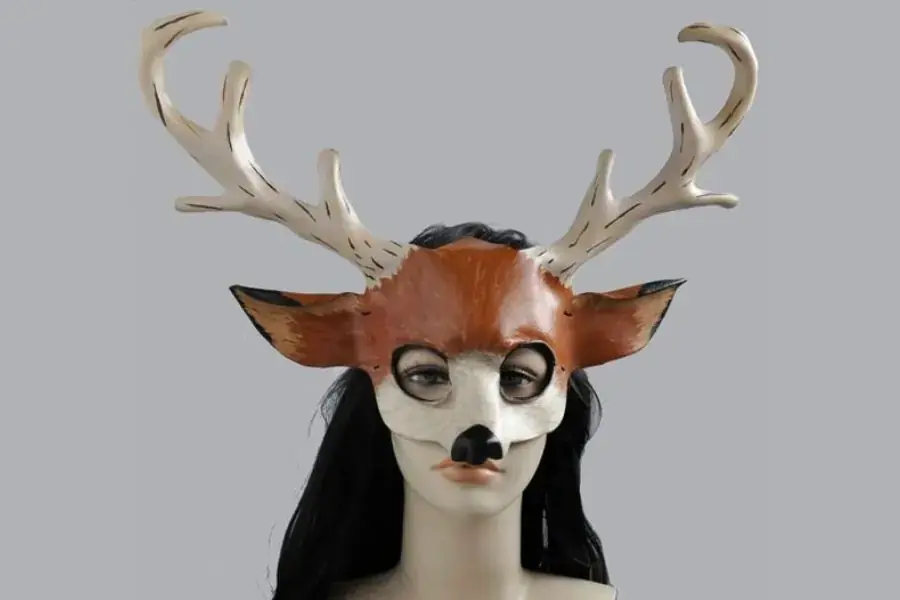 Mặt nạ Halloween hình chú hươu đầy mê hoặc, thích hợp cho những cô gái.