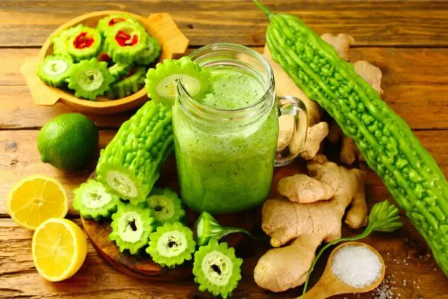 Nước ép từ mướp đắng (khổ qua) giàu chất xơ