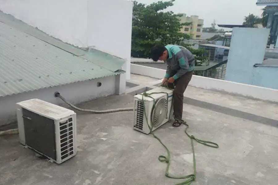 Cần lưu ý khoảng cách giữa cục nóng và tường