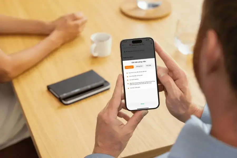 Chi tiết công việc được hiển thị đầy đủ trên app.
