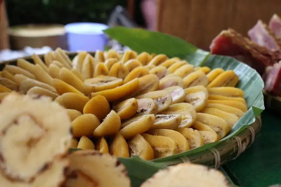 Chuối chế biến thành nhiều món ăn vặt khác nhau.
