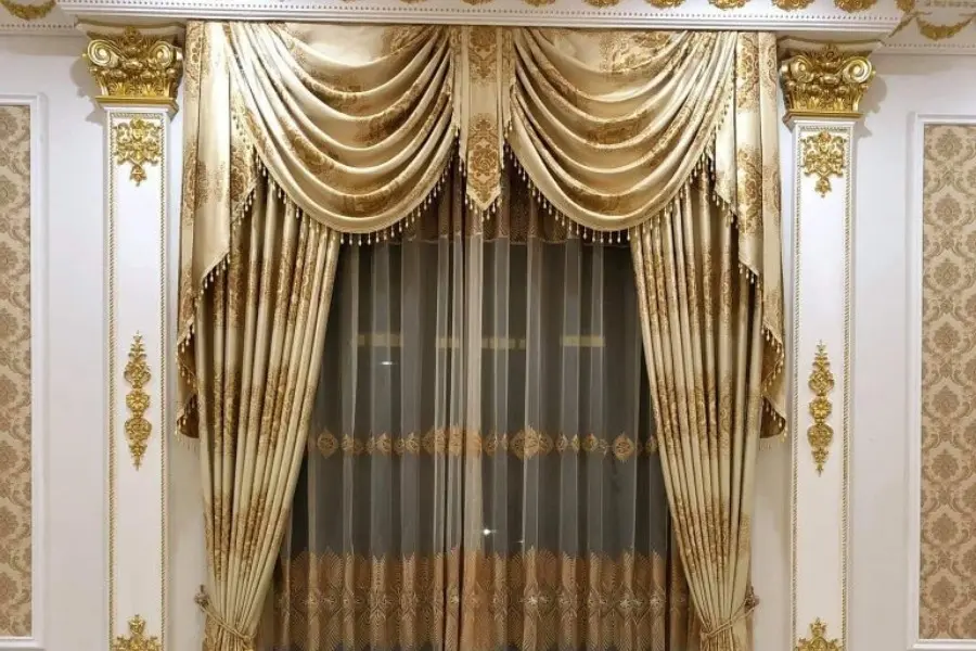 rèm cửa phong cách sang trọng.