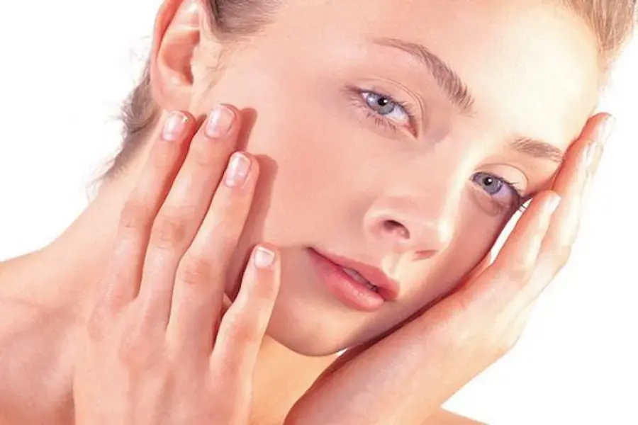Thải độc tố mang lại làn da sáng khỏe nhờ rau muống
