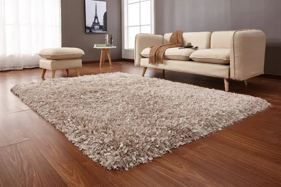 Thảm trải sàn len 80/20 có giá thành khá cao
