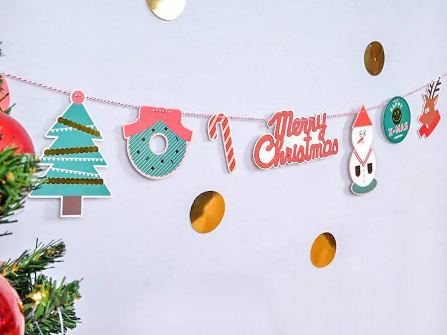 Dây cờ trang trí Giáng sinh đang rất được ưa chuộng