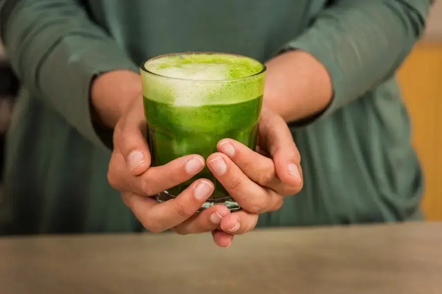 Phụ nữ có thai nên sử dụng cải kale ở một lượng vừa phải