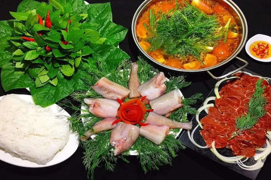 Lẩu cá khoai khoái khẩu.