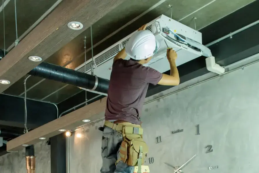 Lỗi A3 máy lạnh Daikin là tín hiệu thông báo hệ thống mực nước trong khay đang gặp vấn đề.